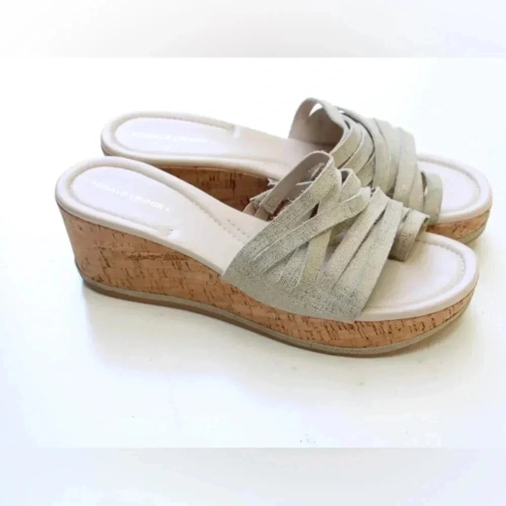 Donald J Pliner Sheena wedges